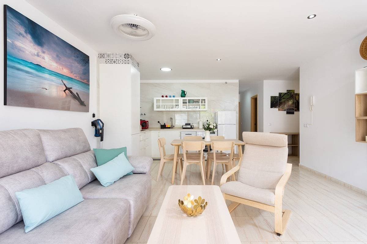 Foto 7 von 36: Ferienwohnung für 6 Personen mit Terrasse