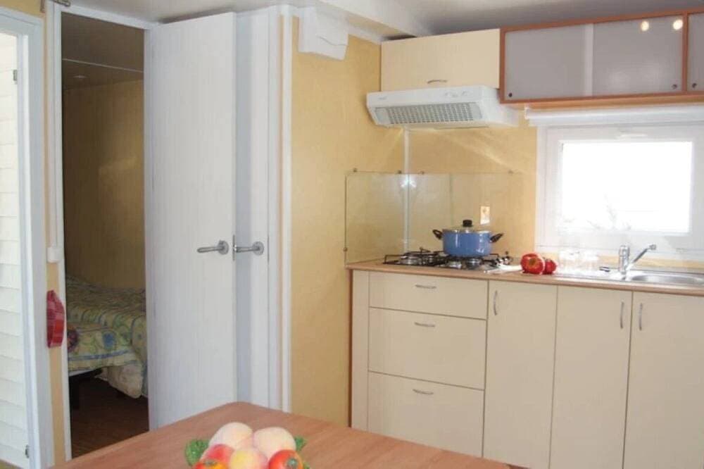 Foto 13 von 20: ZEcamping 3 étoiles  mobil-home TV clim 27m2