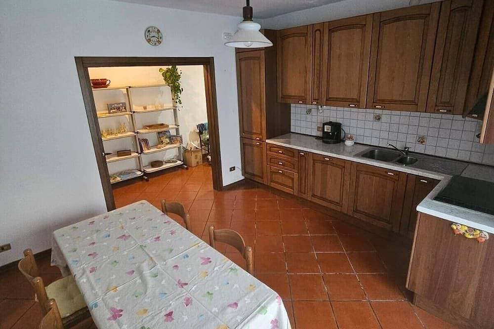 Foto 7 von 10: Casa Romilda: an apartment just a few meters from the lake, with a garden and ample parking