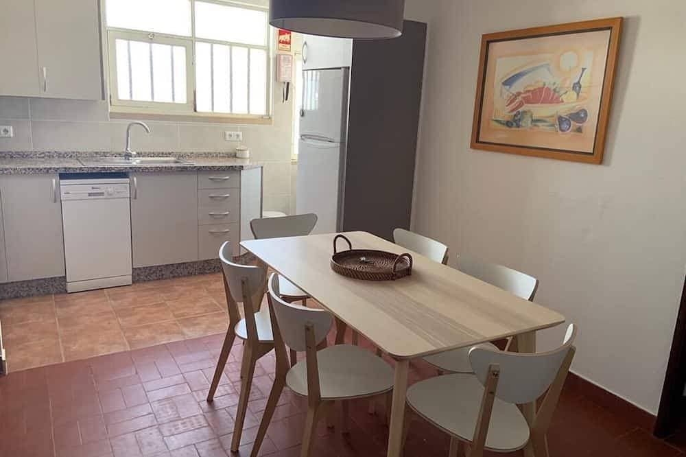 Foto 13 von 18: 3 Zimmer Wohnung in zentralen Bereich und 250 Meter Vom Manta Rota