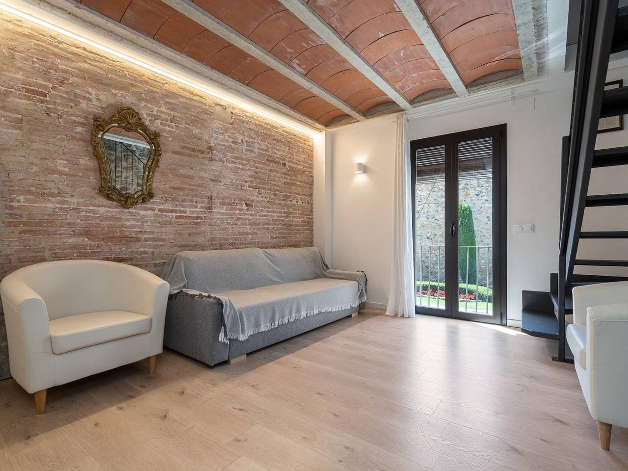 Foto 2 von 24: Ferienwohnung für 6 Personen mit Balkon