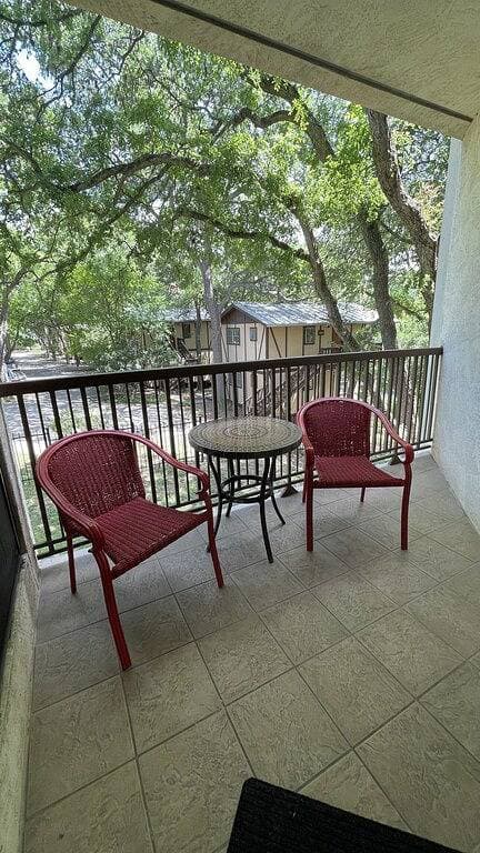 Foto 12 von 43: Frisch renovierte Cosy Comal River Condo - gegenüber der Schlitterbahn!