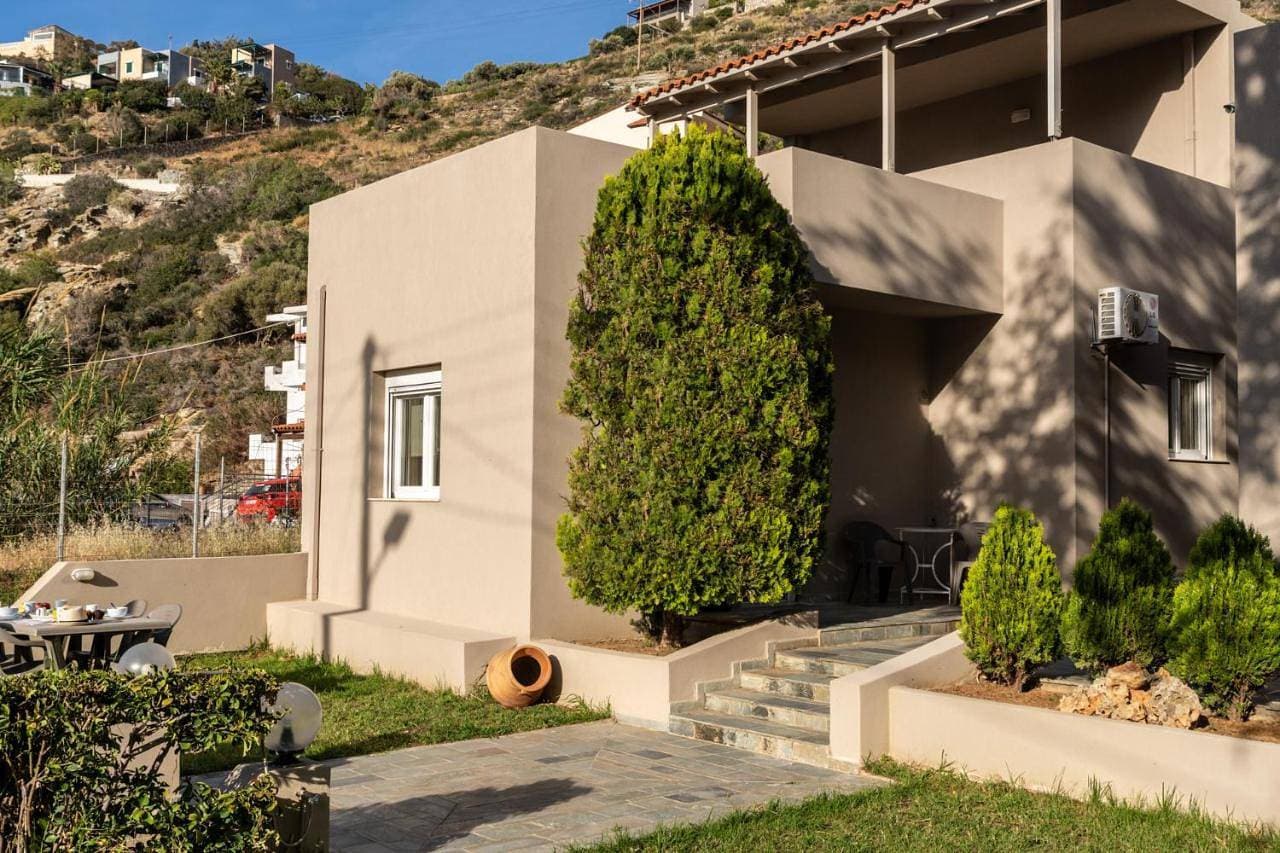 Elio Apartments 1min from the beach by Hospi Living 1