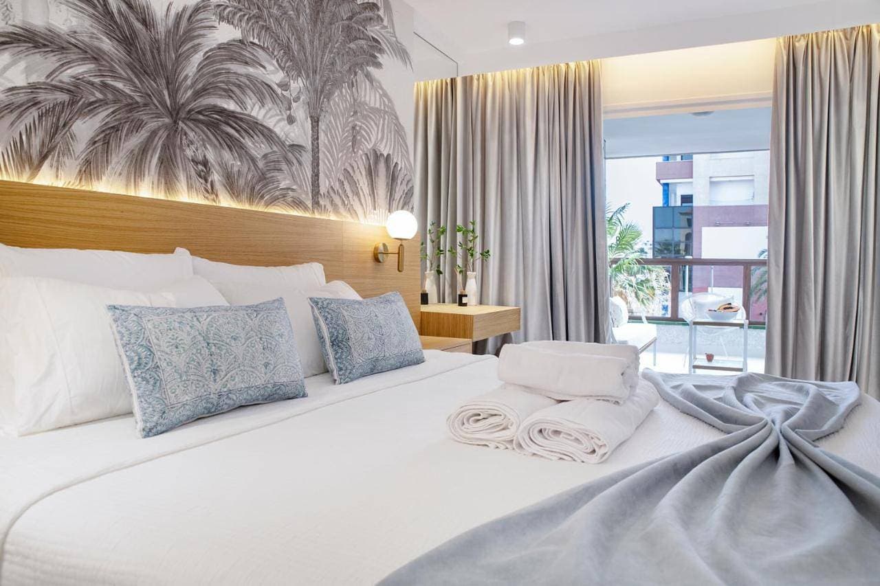 TMS Andorra Luxury ApartHotel, Las Americas, Pool&Beach 1