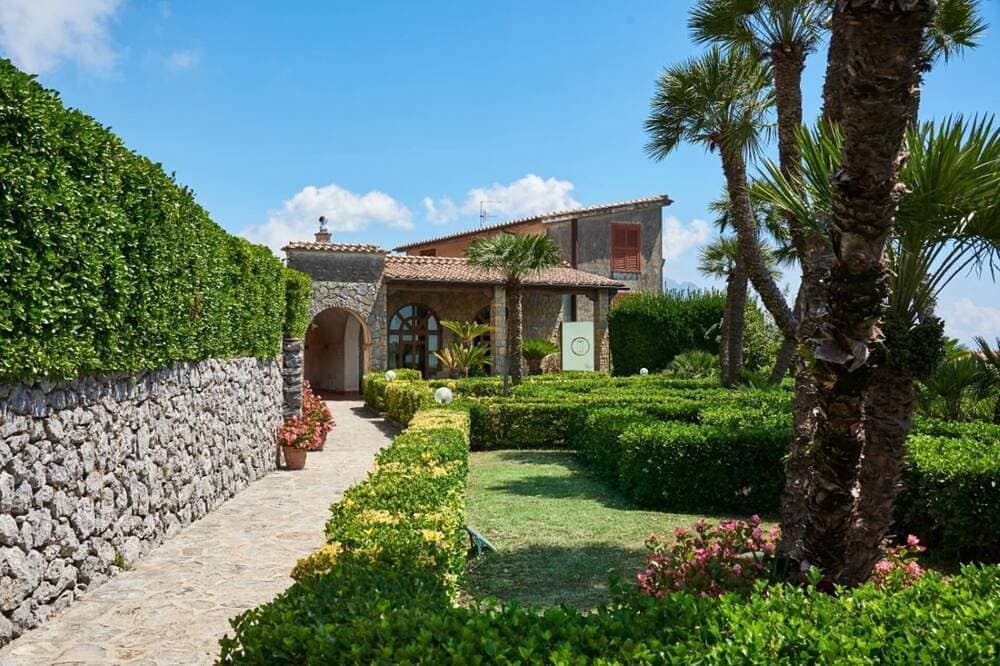 Foto 11 von 30: Charmante Villa, privater Pool, großer Garten in der Nähe von Ravello, Parkplatz auf Anfrage