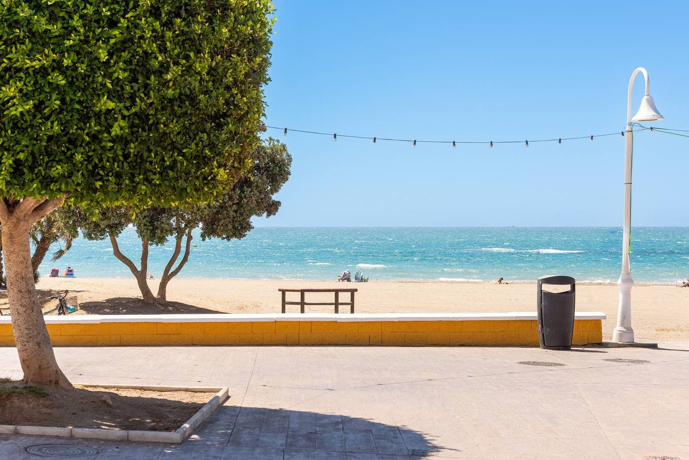 Foto 5 von 40: WintoWinRentals - Kleine Villa direkt am Strand.