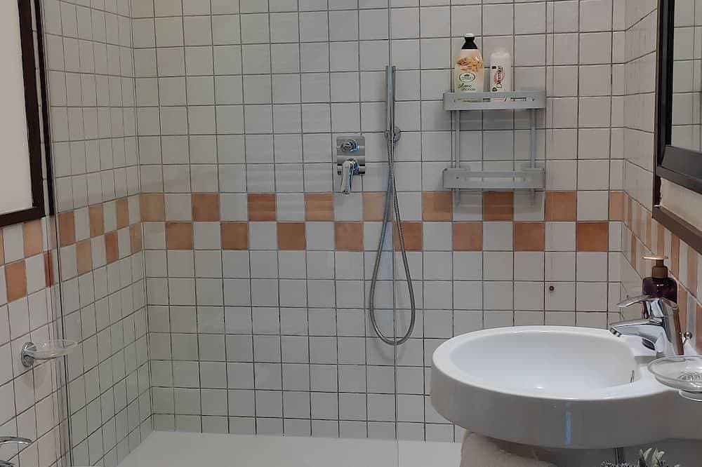 Foto 6 von 19: La Vigna - komfortables Loft mit Außen-Whirlpool umgeben von Zitronengärten