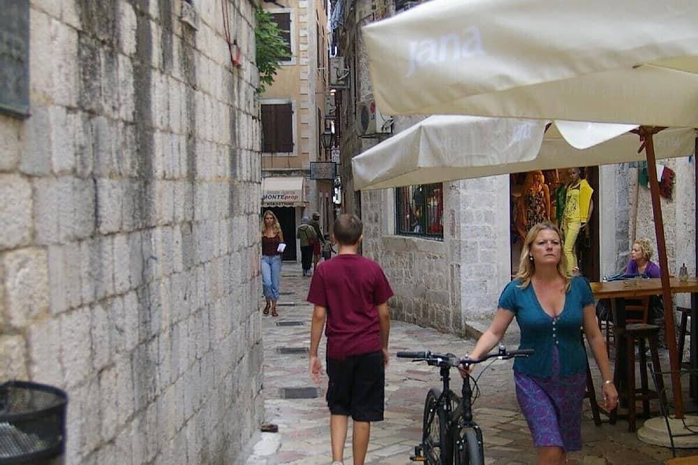 Foto 5 von 23: Schöne Wohnung mit Pool und Meerblick in Kotor