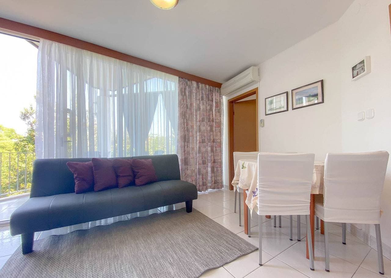 Foto 8 von 25: Charmantes Apartment nur 80 Meter bis zur blauen Adria mit privatem Balkon, Klima, WiFi
