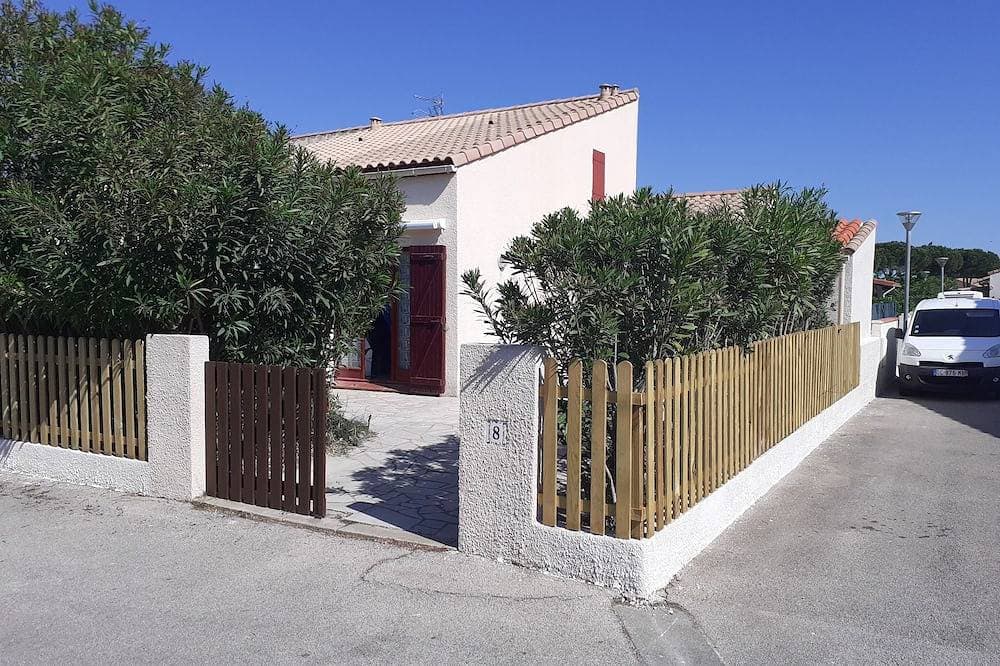 Foto 8 von 15: In residence with swimming pool, renovated house sleeps 5