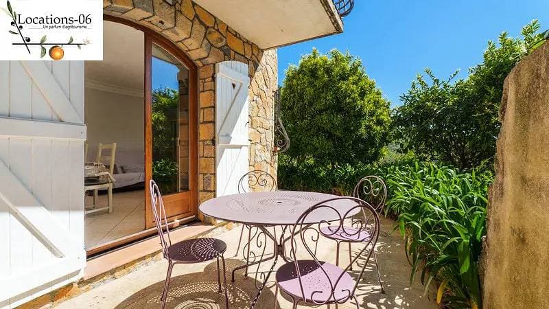 Ferienwohnung 8 Personen 3 Schlafzimmer mit Garten und Terrasse 1