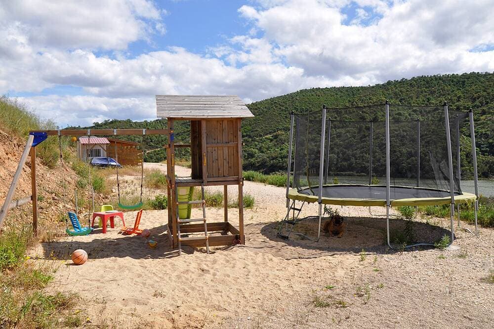 Foto 6 von 30: Isoliertes Holzhaus am Stausee/Fluss, Privatstrand, Spielplatz, 25km - Albufeira