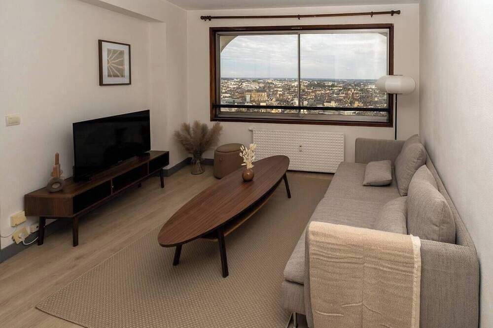 Foto 6 von 7: Breathtaking view - Private garage