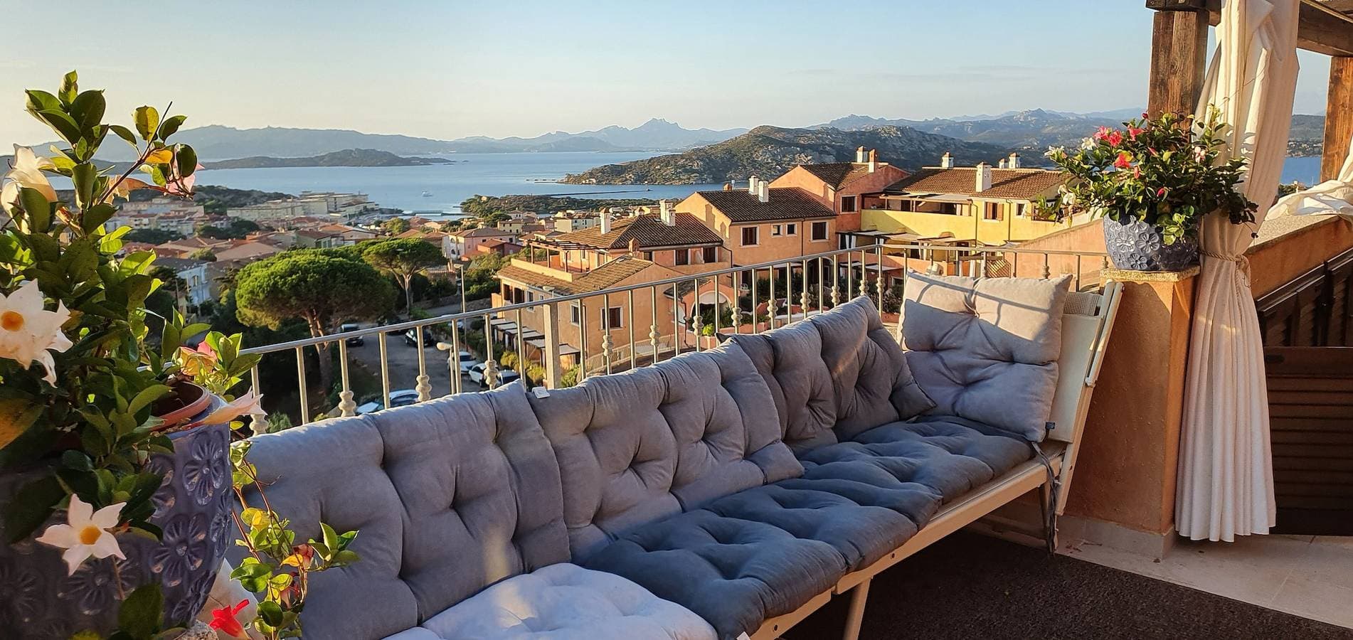 Foto 6 von 25: Ferienwohnung "C 207 Puntavilla" – mit Poolblick