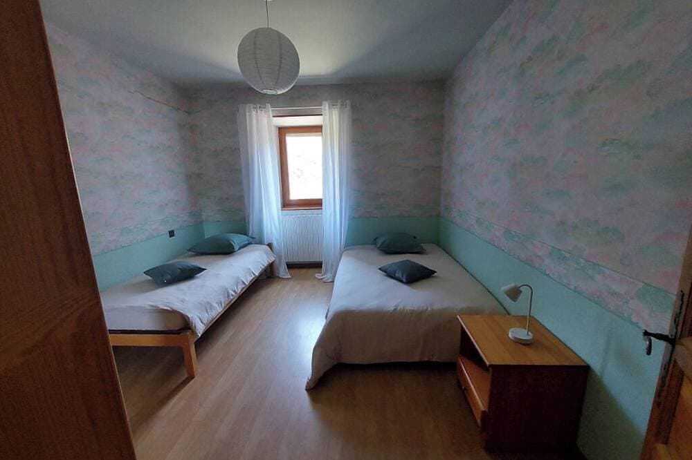Foto 5 von 30: Spacious stone house nestled in a small hamlet