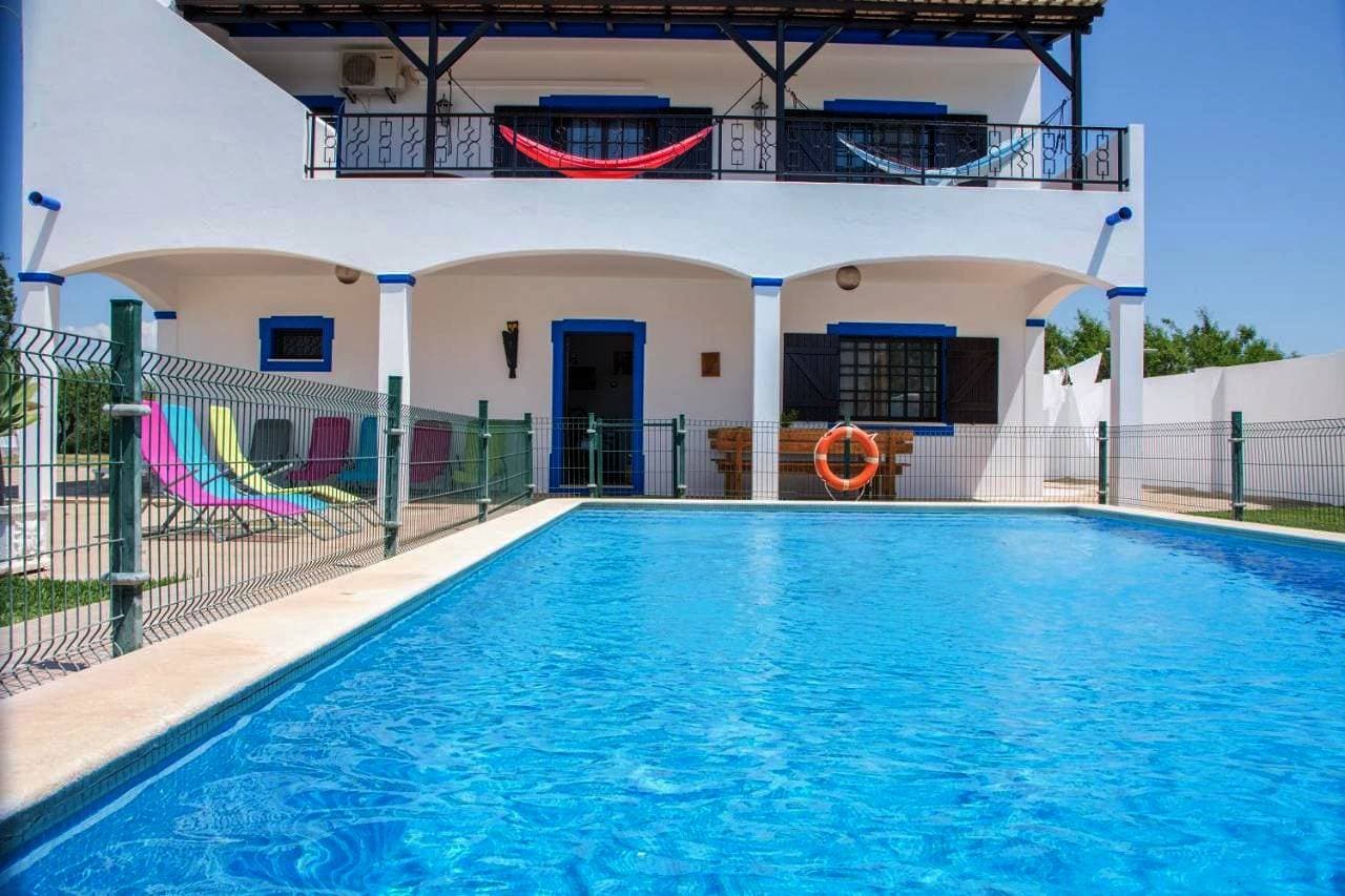 Foto 4 von 64: Villa with Private Pool