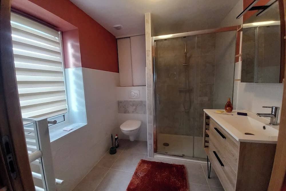 Foto 5 von 11: Adorable gîte, 3 kms from Binic & beaches, equipped kitchen, 4 bedrooms 8 beds, garden