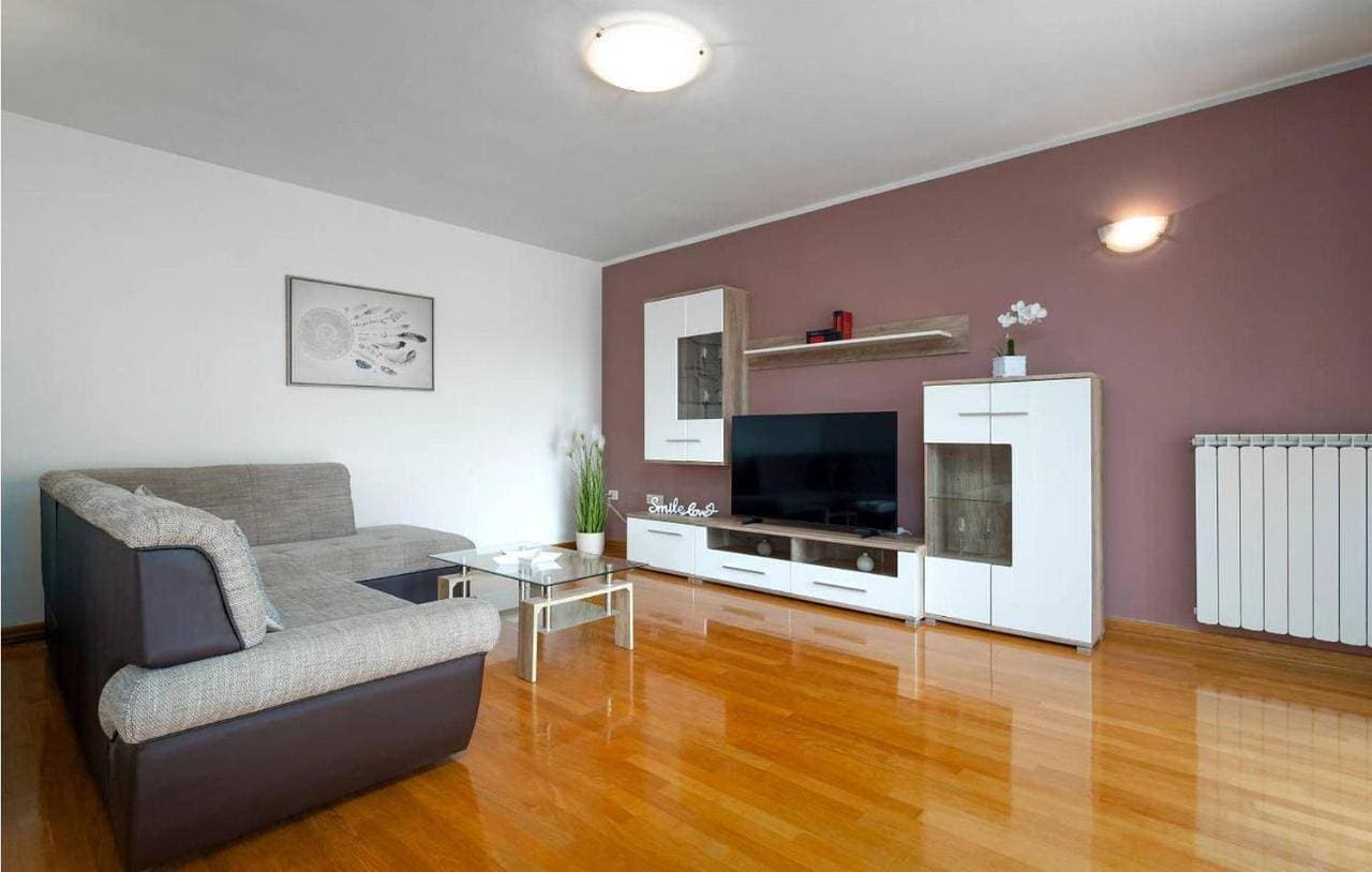 Foto 7 von 23: Three-Bedroom Holiday Home
