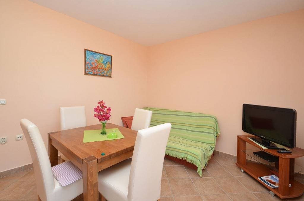 Foto 6 von 40: Ferienwohnung in Karbuni mit Meerblick, Terrasse, Klimaanlage, W-Lan (3609-4)