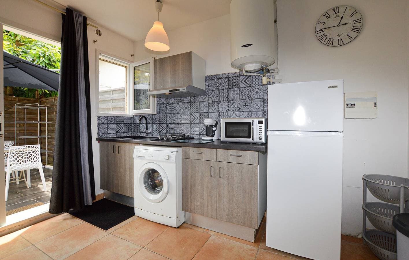 Foto 9 von 13: Gemütliches Apartment mit Terrasse und Parkplatz in der Nähe des Aléria-Zentrums