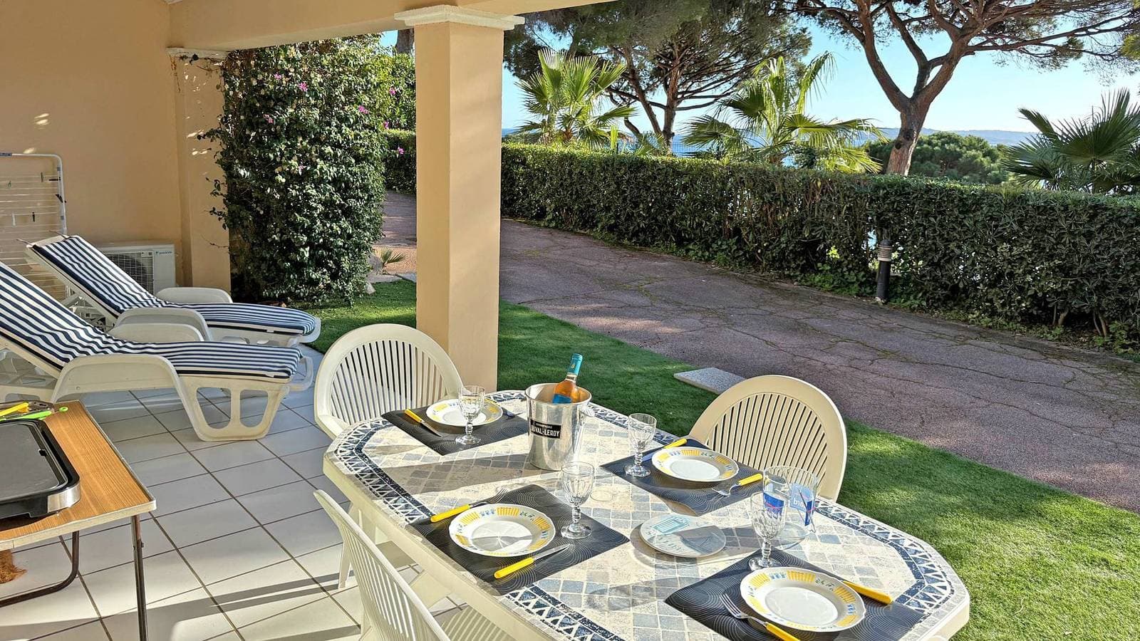 Foto 2 von 15: T2-Wohnung - 2/4 Personen - Meerblick - Klimaanlage - WLAN - Strand zu Fuß - Sainte Maxime