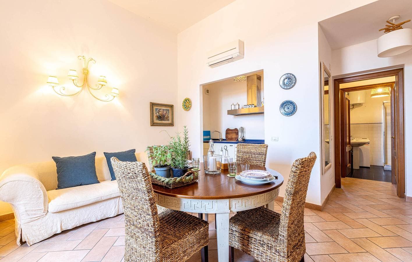 Foto 5 von 32: Pristine Apartment mit Pool, Parkplatz & WiFi - 900m vom Strand & 400m vom Restaurant