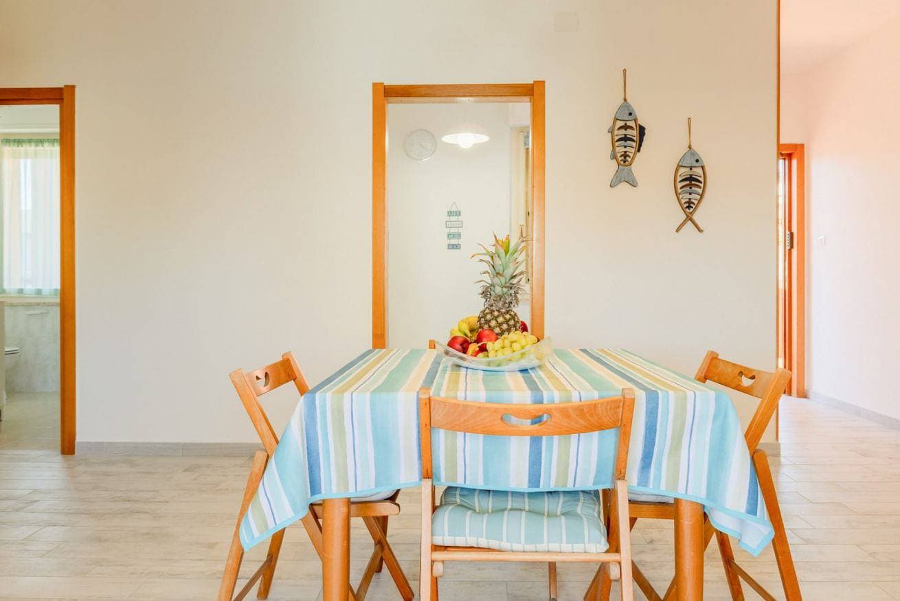 Foto 8 von 25: Ferienwohnung für 4 Personen mit Balkon/Terrasse