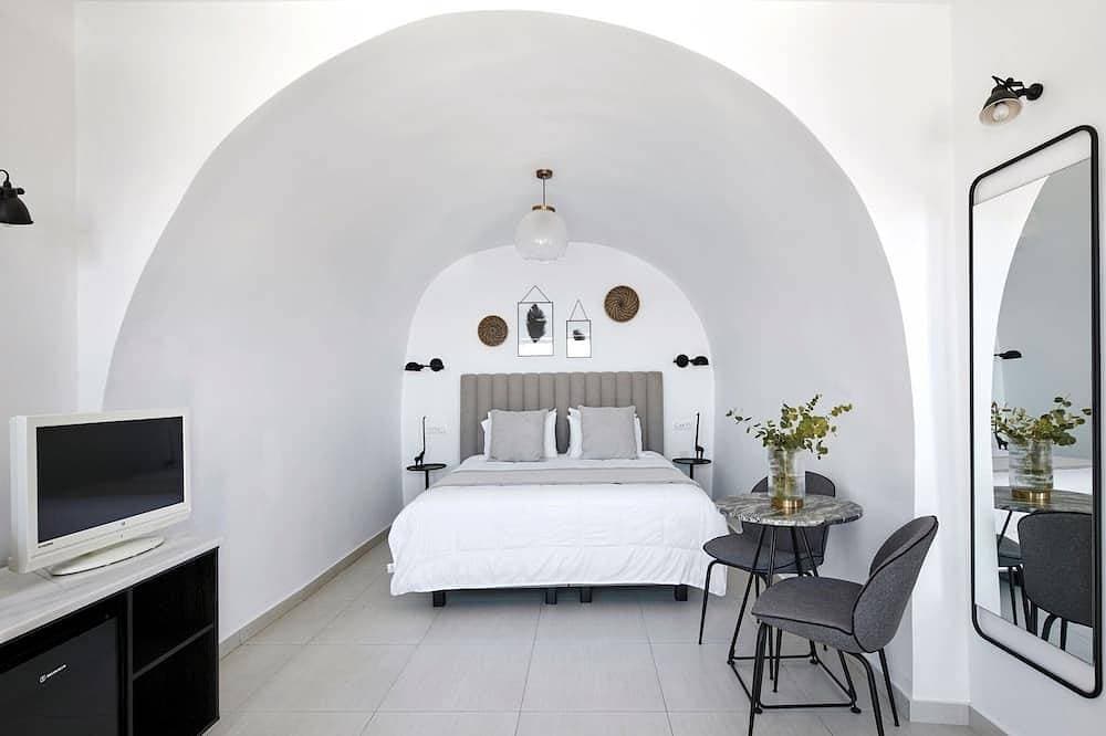 Foto 3 von 27: Splendid Santorini Suite | Sea Star Suite | Outdoor Heated Private Jacuzzi