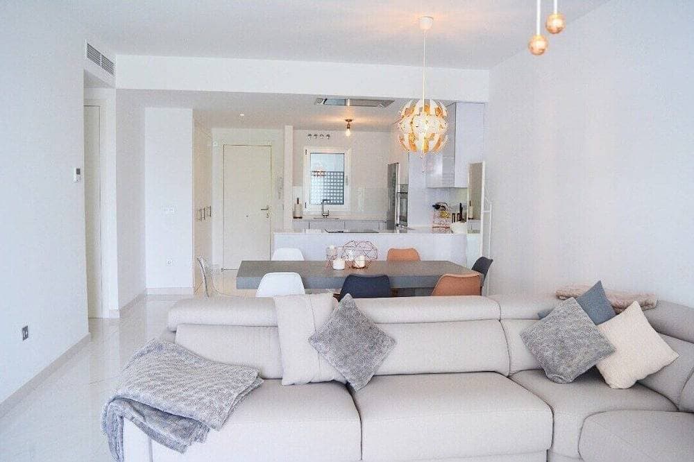 Foto 12 von 21: 10 mins from Puerto Banus, On the new golden mile - luxury gated community