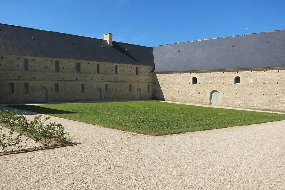 Foto 8 von 25: Hübsches Haus vor den Toren von Bayeux in einer außergewöhnlichen Lage.