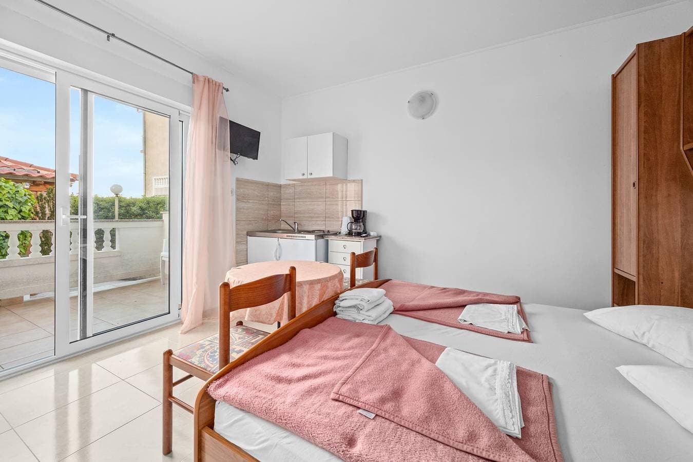 Foto 5 von 22: Apartments Jurica - Studio with Sea View