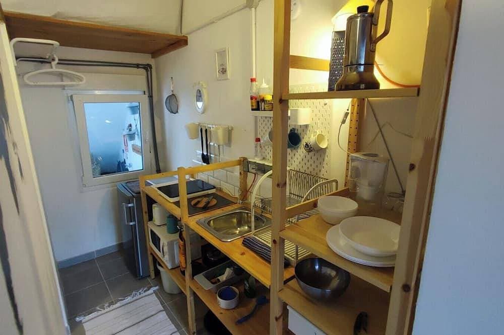 Foto 12 von 30: The Cabin, Nano study