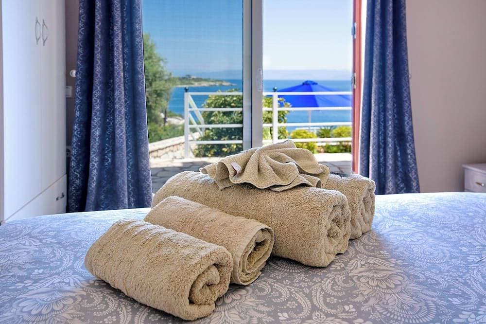 Villa Avgerini Paxos III: Breathtaking sea views, private terrace & amazing pool 1