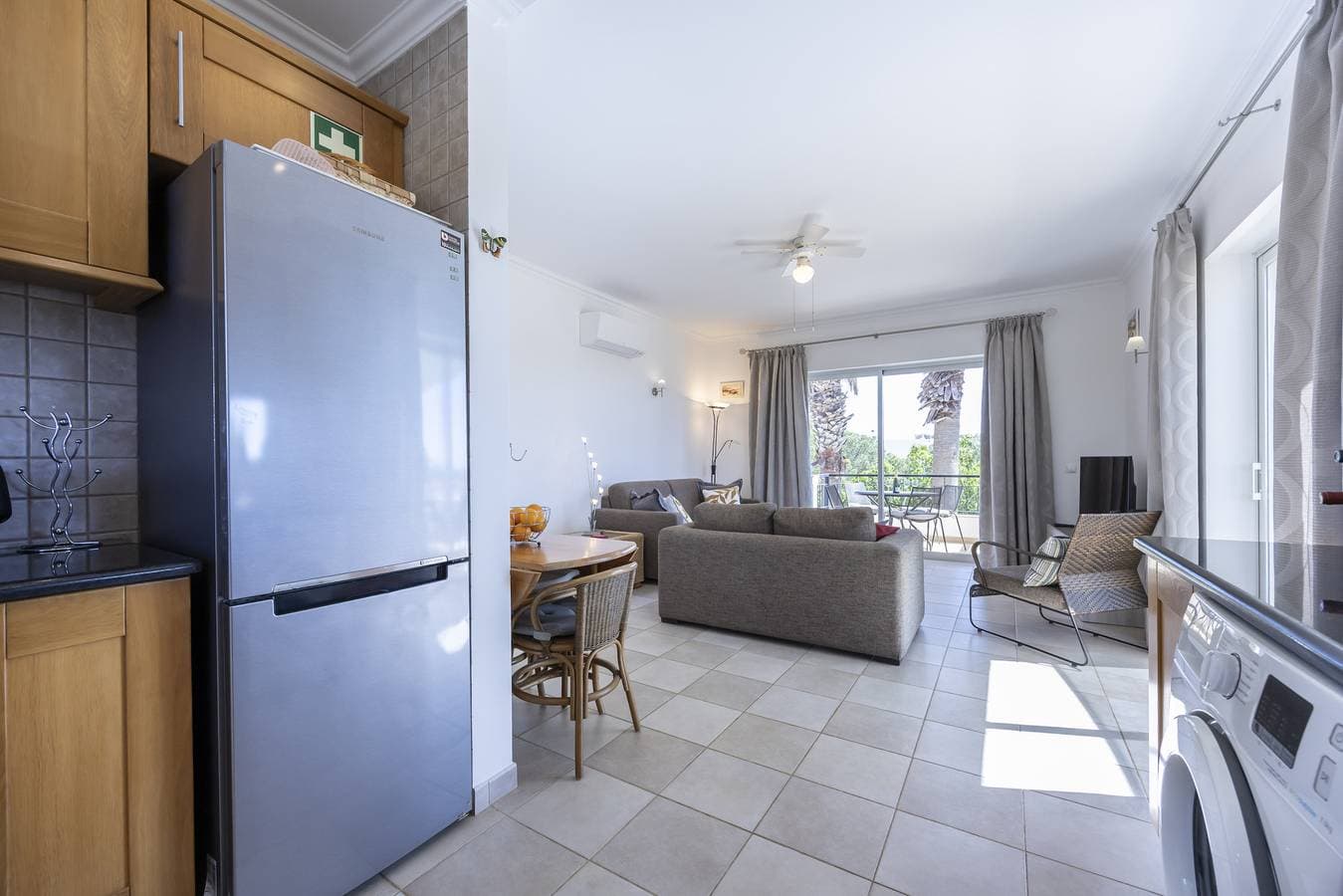 Foto 9 von 31: Villa A Jardim Palmeiras Condominium by CoolHouses