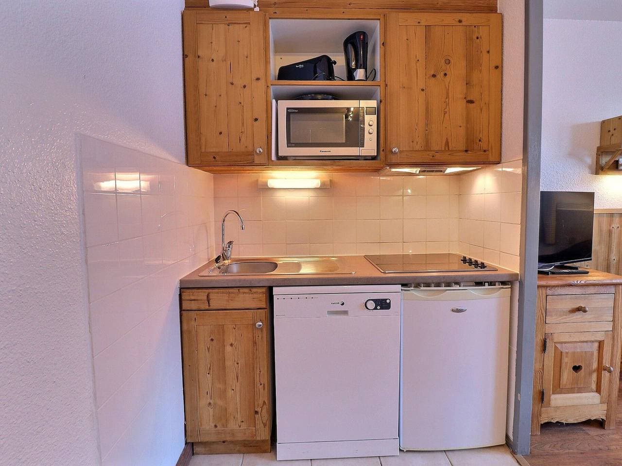 Foto 3 von 22: Komfortable 2 Zimmer, Ski-in/Ski-out, 4 Pers. Nahe Geschäfte
