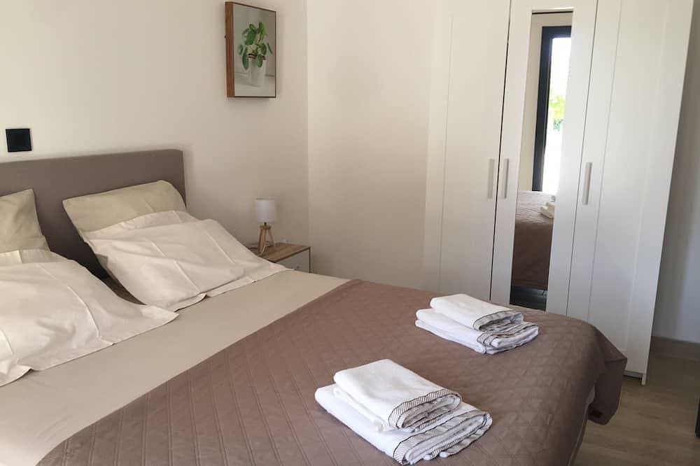 Foto 11 von 30: \"Charm and modernity: air-conditioned former sheepfold with heated swimming pool,