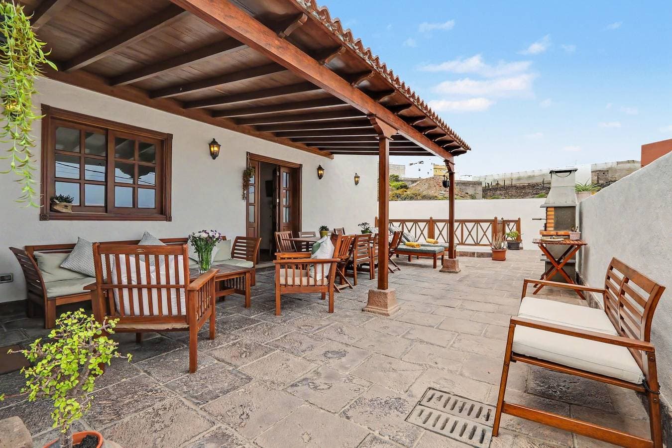 Foto 2 von 33: Ferienhaus „Rincón de Daute“ mit Meer- und Bergblick, Pool, WLAN und Terrassen