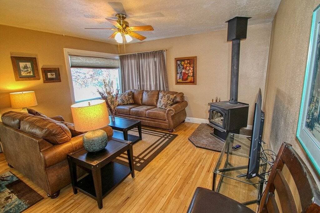Foto 6 von 9: Charming Home In the Heart of Downtown Philipsburg