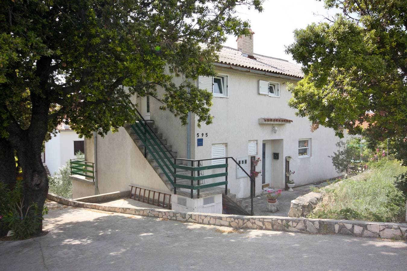 Foto 3 von 39: 1-Zimmer-Ferienwohnung mit Terrasse Banjol, Rab A-4968-b