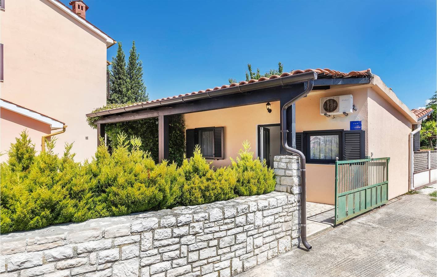 Foto 3 von 20: Gemütliche Ferienwohnung mit Terrasse und Parkplatz, 2,5 km vom Strand entfernt