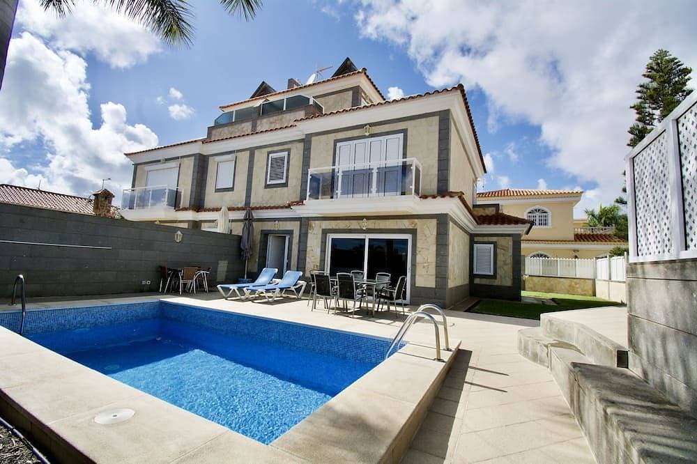 Luxusvilla 7-2, mit allen Annehmlichkeiten für einen perfekten Urlaub. 1