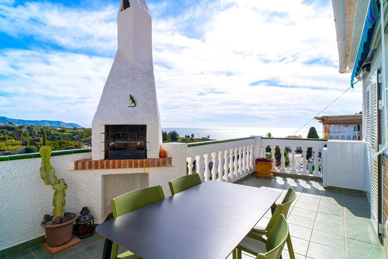 Sunny Terrace Chimenea 1