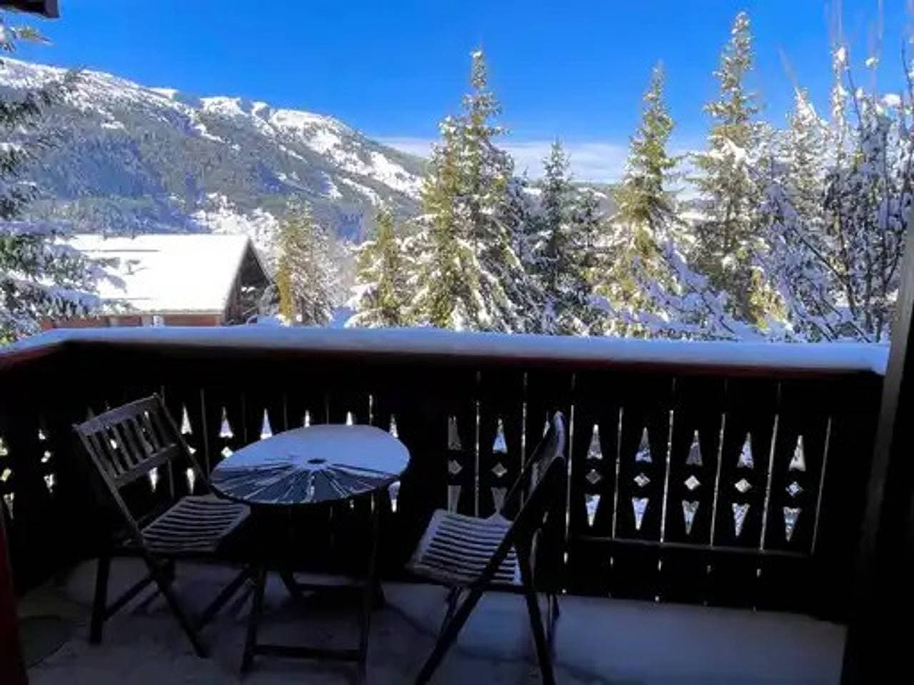 Apartment in Méribel 4 P., Pool, Ski in/Ski out 1