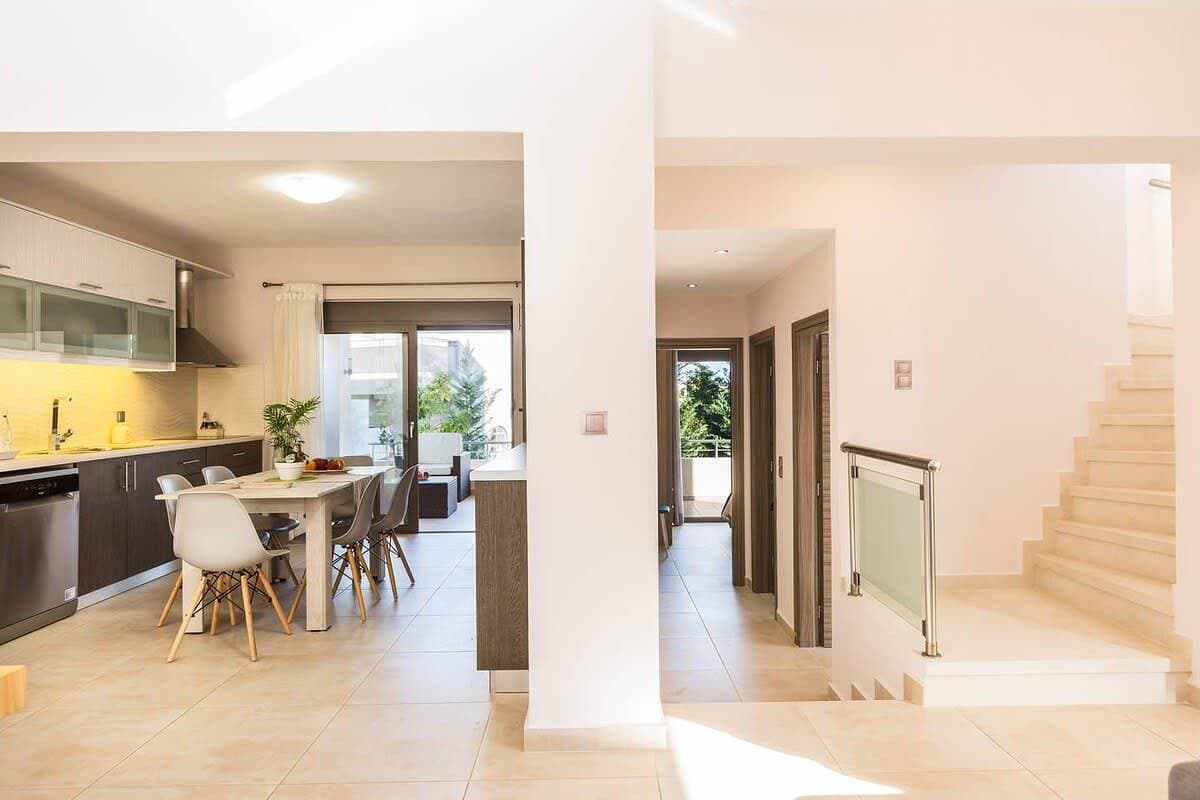 Foto 8 von 46: Villa für 8 Personen mit Pool