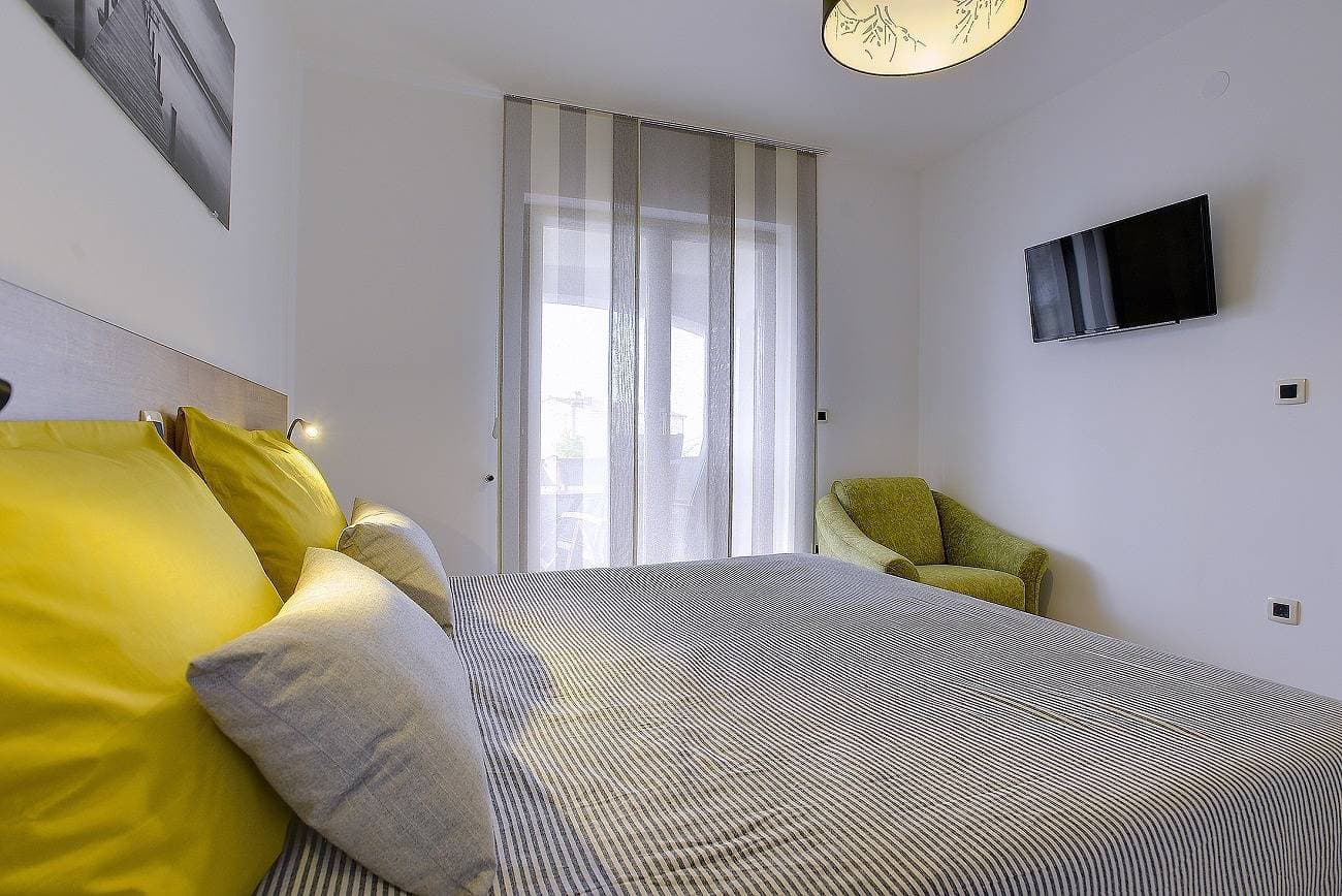 Foto 13 von 21: Neu renovierte Ferienwohnung mit Klima, WLAN, Waschmaschine, Tischfußball, Grill, Fahrräder und einem Kinderspielplatz