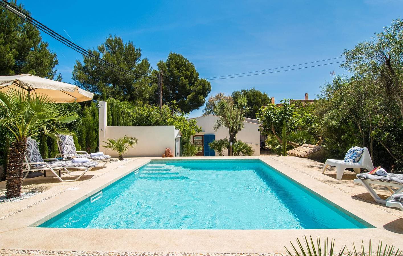 Foto 9 von 41: Apartment mit Meerblick, Pool, Terrasse und AC - 900m zum Strand