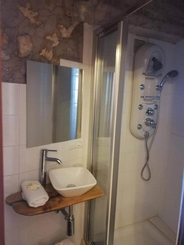 Foto 7 von 37: Three-Bedroom House