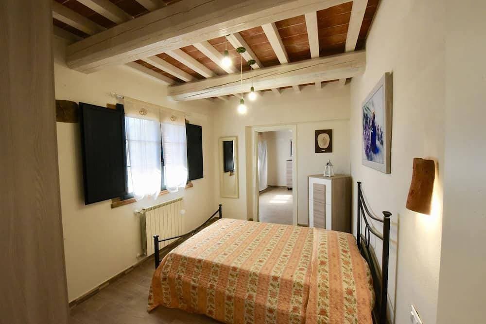 Foto 2 von 30: Gepflegte Villa mit Meerblick & Privatpool, Meernah, WLAN, Garten und Terrassen
