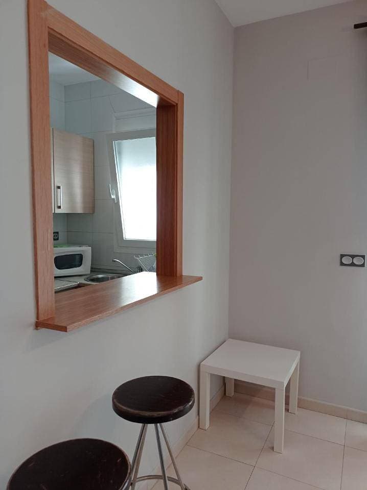 Foto 7 von 33: One-Bedroom Apartment