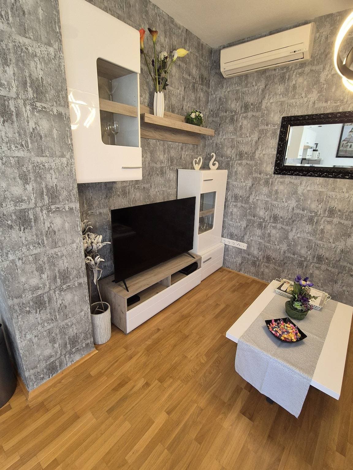 Foto 3 von 24: Ferienwohnung für 4 Personen mit Balkon